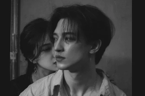 Таңертеңгі секс жас жұбайлар арасындағы спермы писка