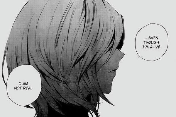 Жалаңаш Дженнифер Тилли қашуда