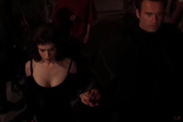 Фиб Халливелл порно