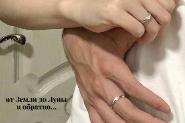 Потому что они счастливы