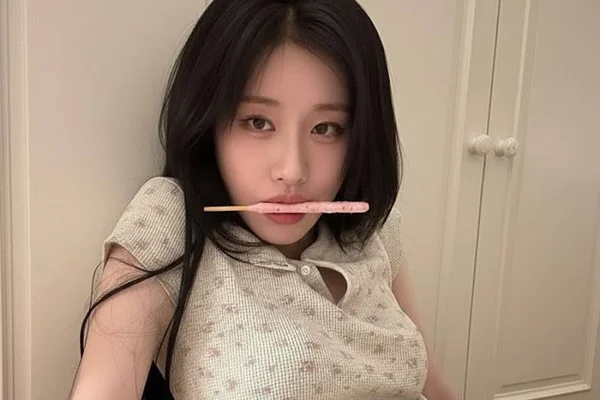 Pepero game with Chae